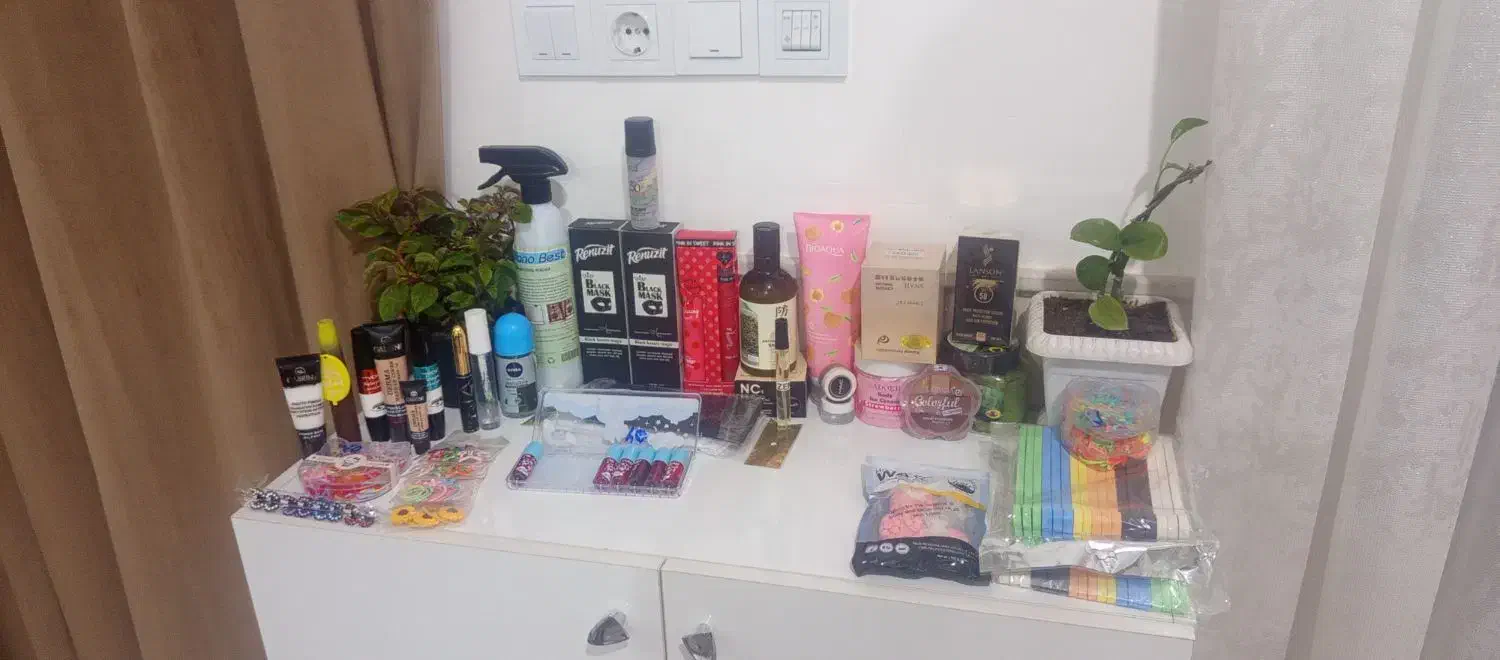 گالری یاسی|آرایشی، بهداشتی، درمانی|طاغنکوه, |دیوار