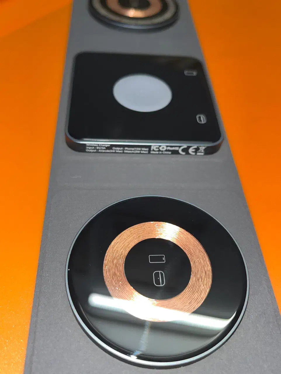 شارژر وایرلس سه کاره آیفون و ایرپاد و اپل واچ|لوازم جانبی موبایل و تبلت|بیرجند, |دیوار