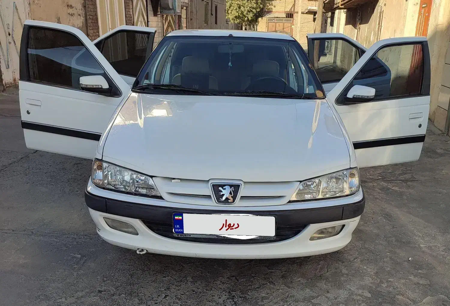 پژو پارس ۹۴ بی رنگ|خودرو سواری و وانت|بروجرد, |دیوار