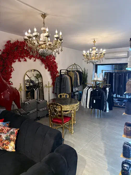 فروشنده و انبار دار برای مزون|استخدام بازاریابی و فروش|تهران, امانیه|دیوار