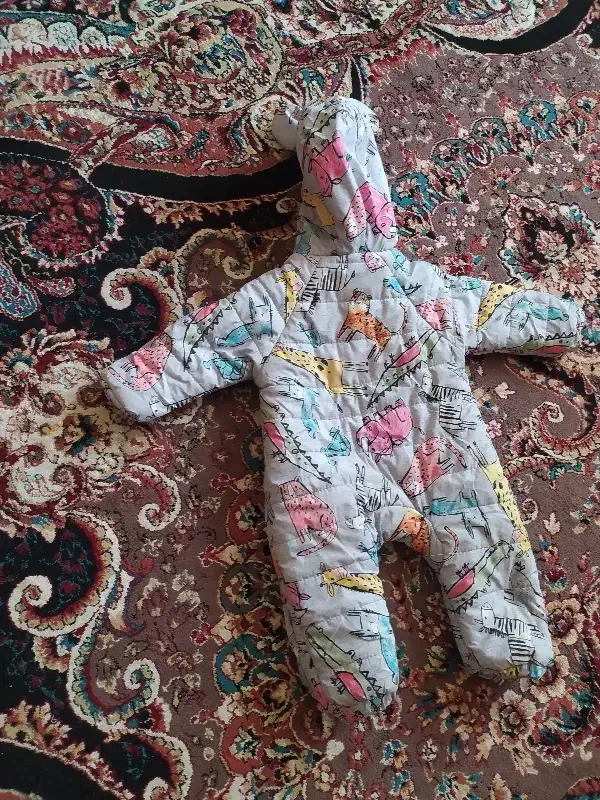 نوزادی|کفش و لباس بچه|خرمآباد, |دیوار