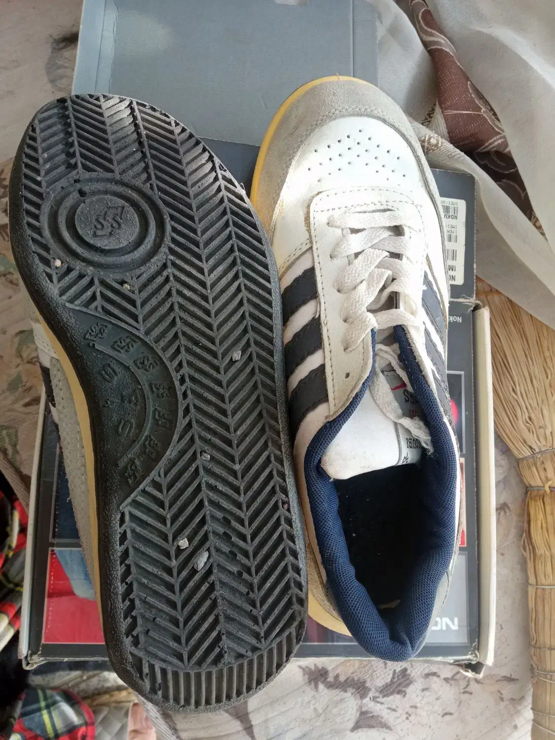 کفش فوتبالی جنس عالی در حد نو|کیف، کفش، کمربند|همدان, |دیوار