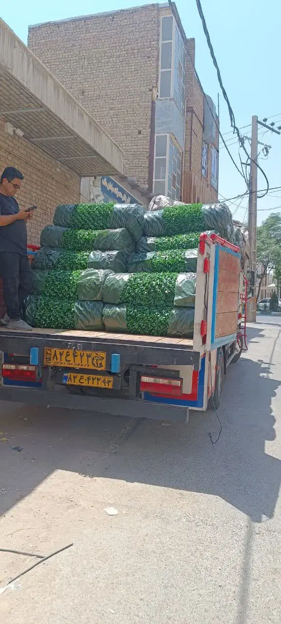 پخش فنس برگی و چمنی و چمن مصنوعی مترمربع ۶۹۰|خدمات باغبانی و درختکاری|اصفهان, بابوکان جنوبی|دیوار