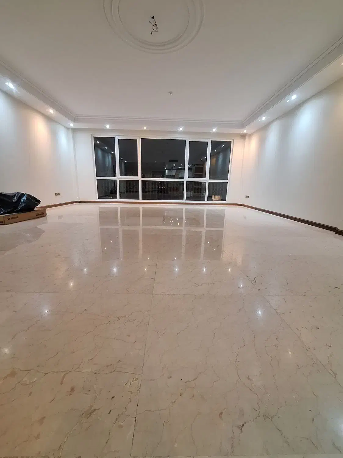 ۱۷۰مترسه خواب/تک واحدی/با دو پارکینگ/لادن شرقی