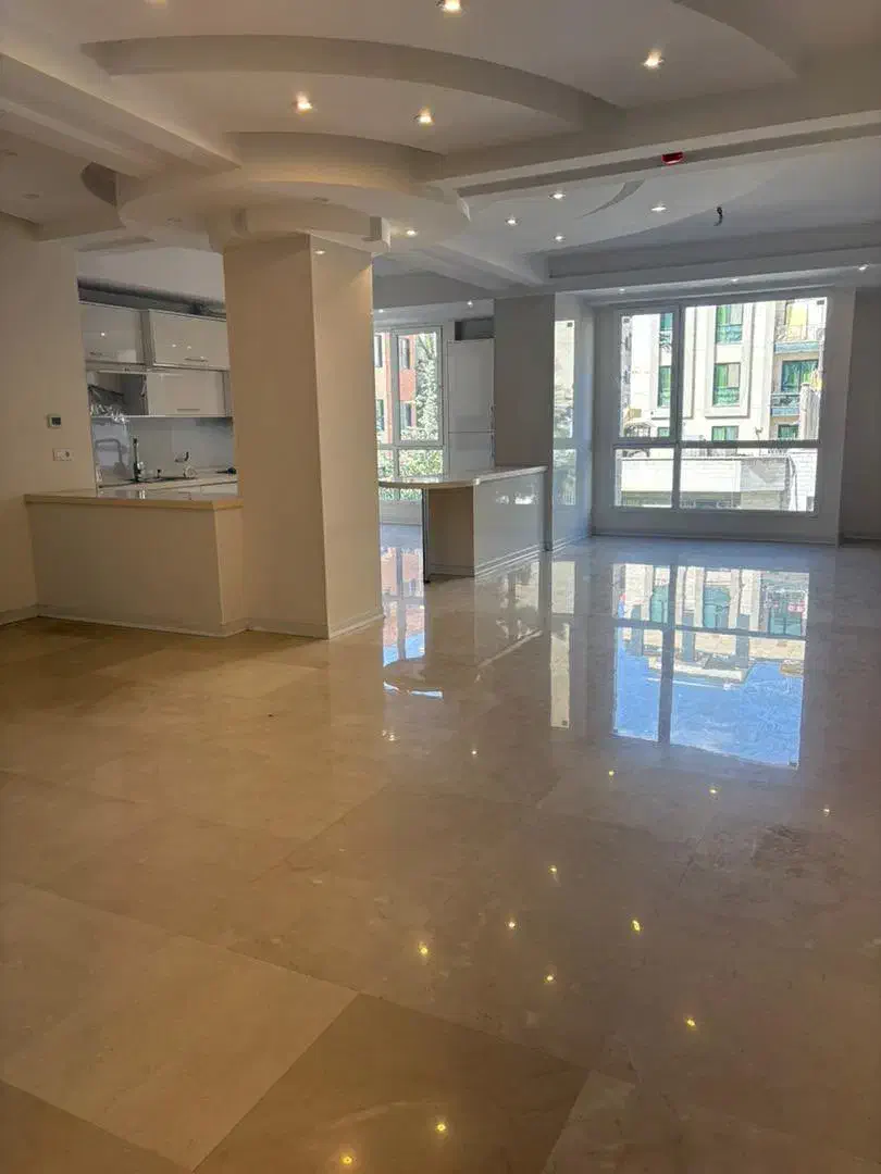 155 متر کلیدنخورده 3خواب مستر 2پارکینگ باکس