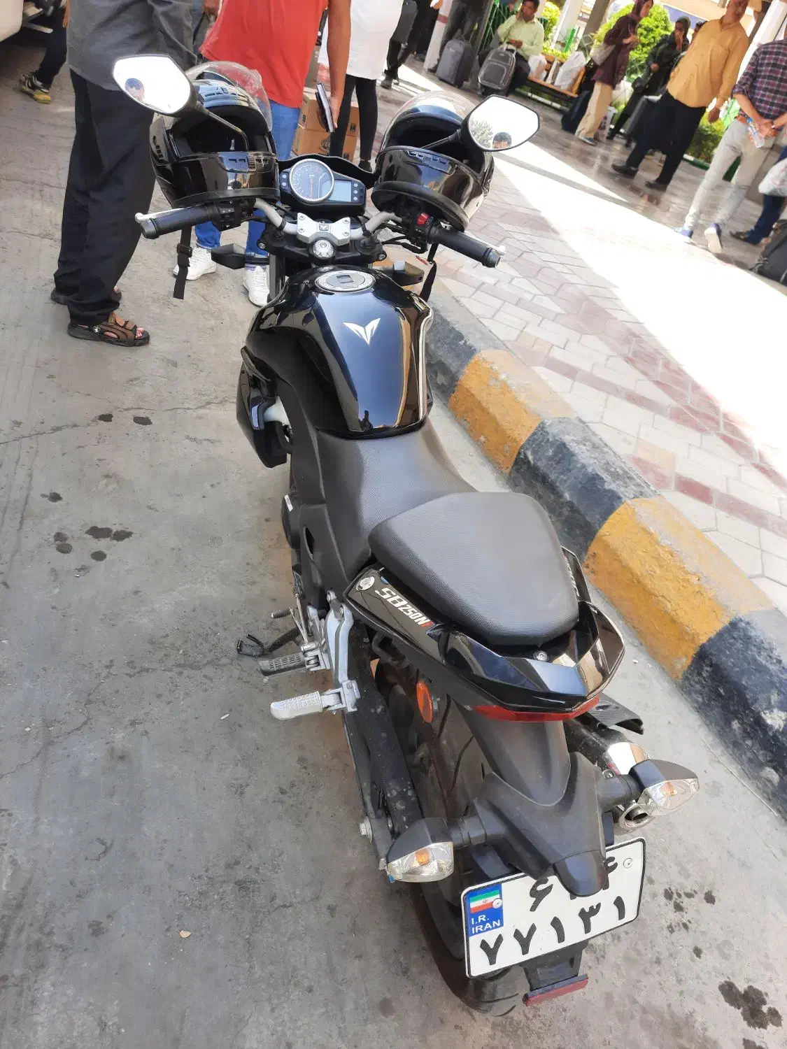 لاکی ۲۵۰ مدل ۱۴۰۰ تایوان در حد ۸۰۰۰ کار|موتورسیکلت|بندر انزلی, معلم|دیوار