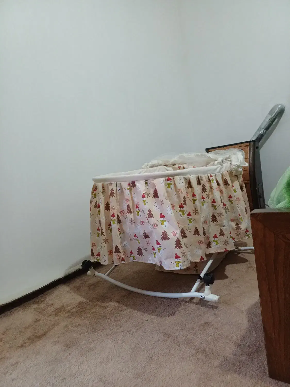 گهواره در حد نو|اسباب و اثاث بچه|رباط‌کریم, الارد|دیوار