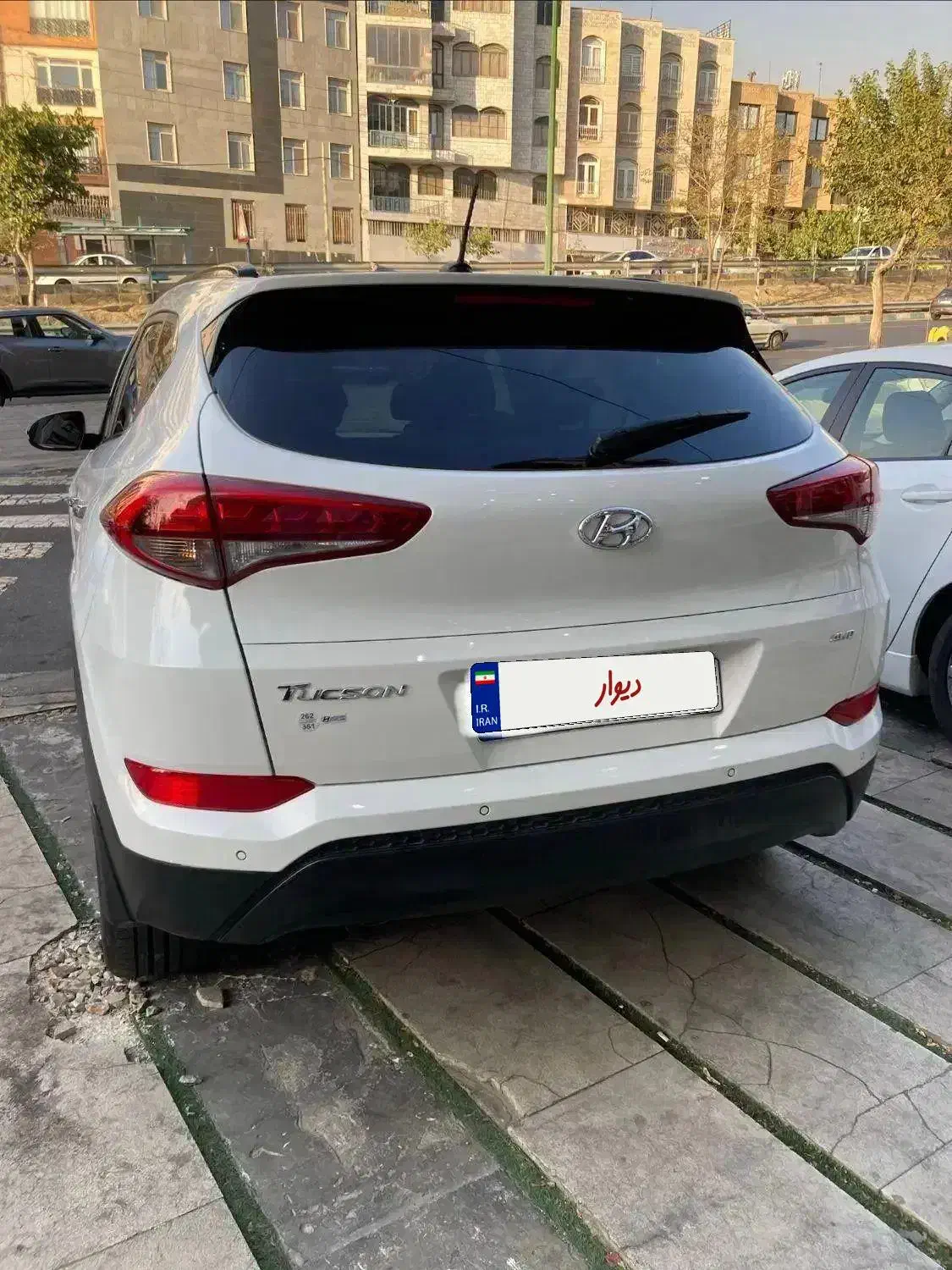 توسان مدل ۲۰۱۷ تک رادار|خودرو سواری و وانت|تهران, شهران جنوبی|دیوار