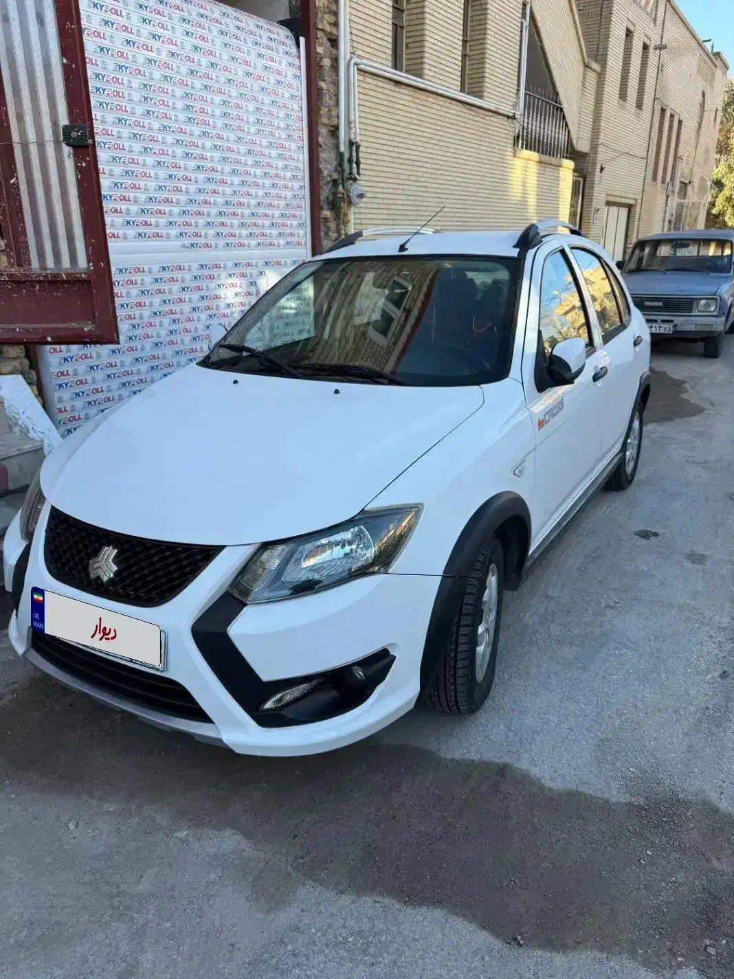 کوییک sمدل ۱۴۰۲|خودرو سواری و وانت|سیرجان, |دیوار