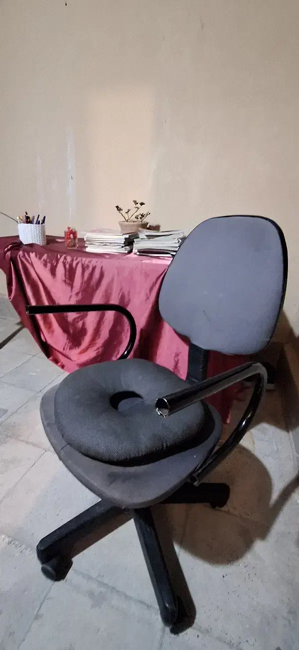 میز کامپیوتر ،تحریر ،صندلی|میز تحریر و کامپیوتر|صدرا-فارس, فاز ۱|دیوار