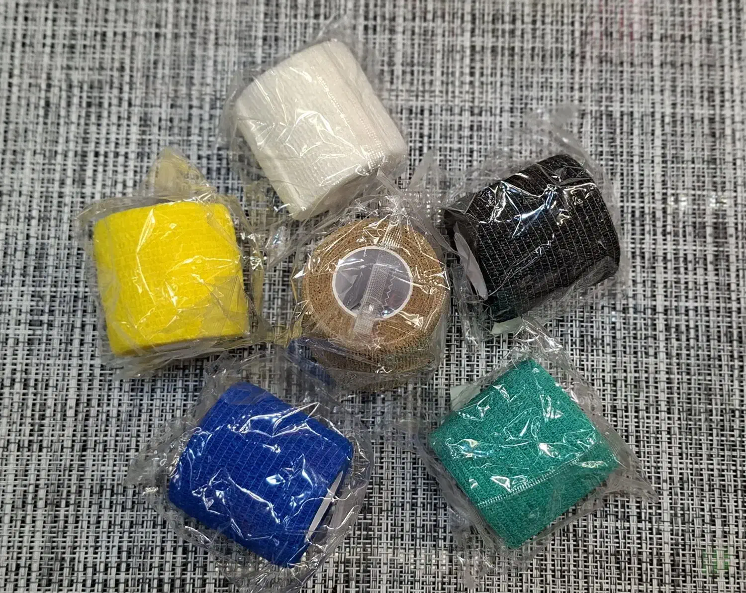 فروش لوازم فوتبال و ورزشی با تنوع بالا|تجهیزات ورزشی|مشهد, هدایت|دیوار