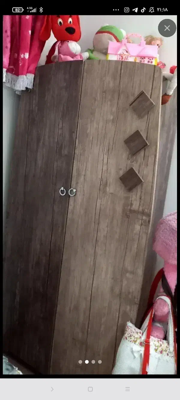 تخت و کمد نوجوان بسیار تمیز|تخت و سرویس خواب|خمینیشهر, |دیوار