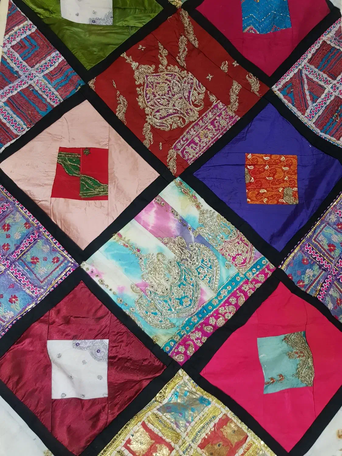 چادر کرپ و لباس|لباس|گرگان, |دیوار