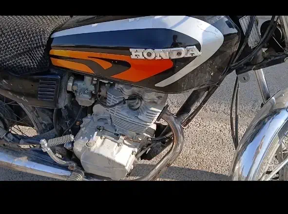 موتور 150 کاربرات|موتورسیکلت|اصفهان, باغ فدک|دیوار