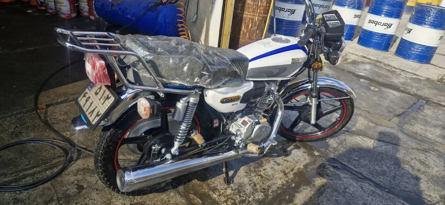 موتور ۱۲۵ پرواز در حد خشک|موتورسیکلت|همدان, |دیوار