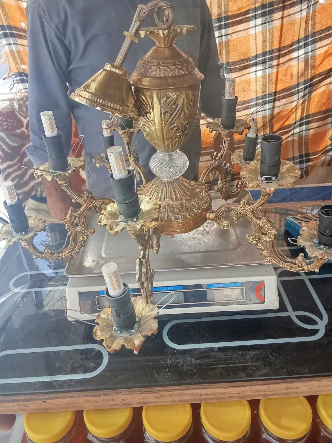 خرید فروش لوستر برنجی شیرآلات مس ضایعات|لوستر و چراغ آویز|کرج, کوی کارمندان شمالی|دیوار