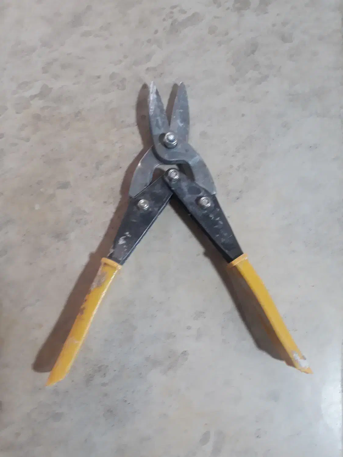 قیچی|ابزارآلات|ایلام, |دیوار