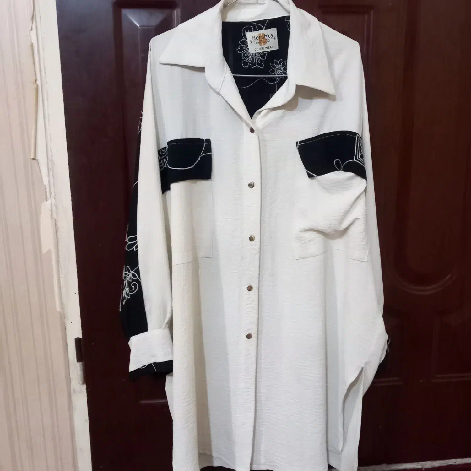 مانتو|لباس|مشهد, طبرسی شمالی|دیوار