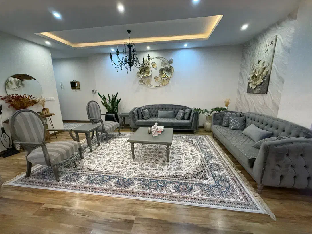 ست مبل هفت نفره کلاسیک و نهار‌خوری‌۶ نفره|مبلمان خانگی و میز عسلی|کرج, عظیمیه|دیوار