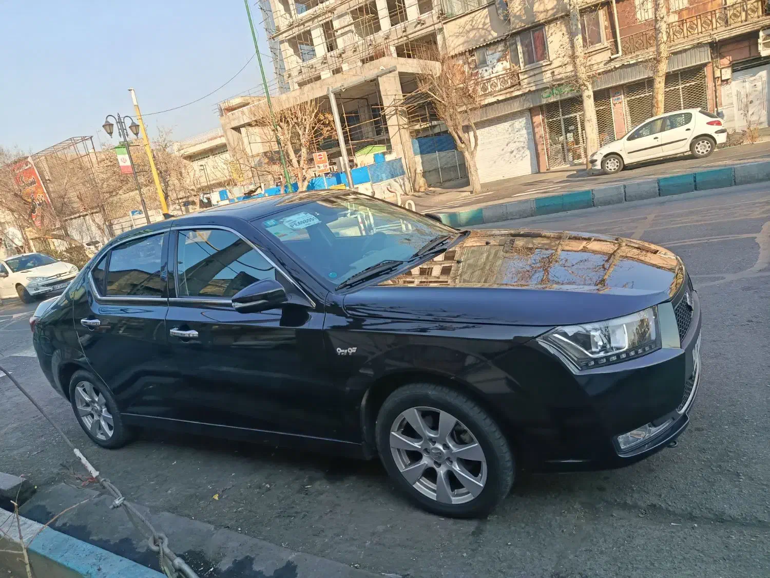 دنا پلاس اتومات ۴۰۲|خودرو سواری و وانت|تهران, حکیمیه|دیوار