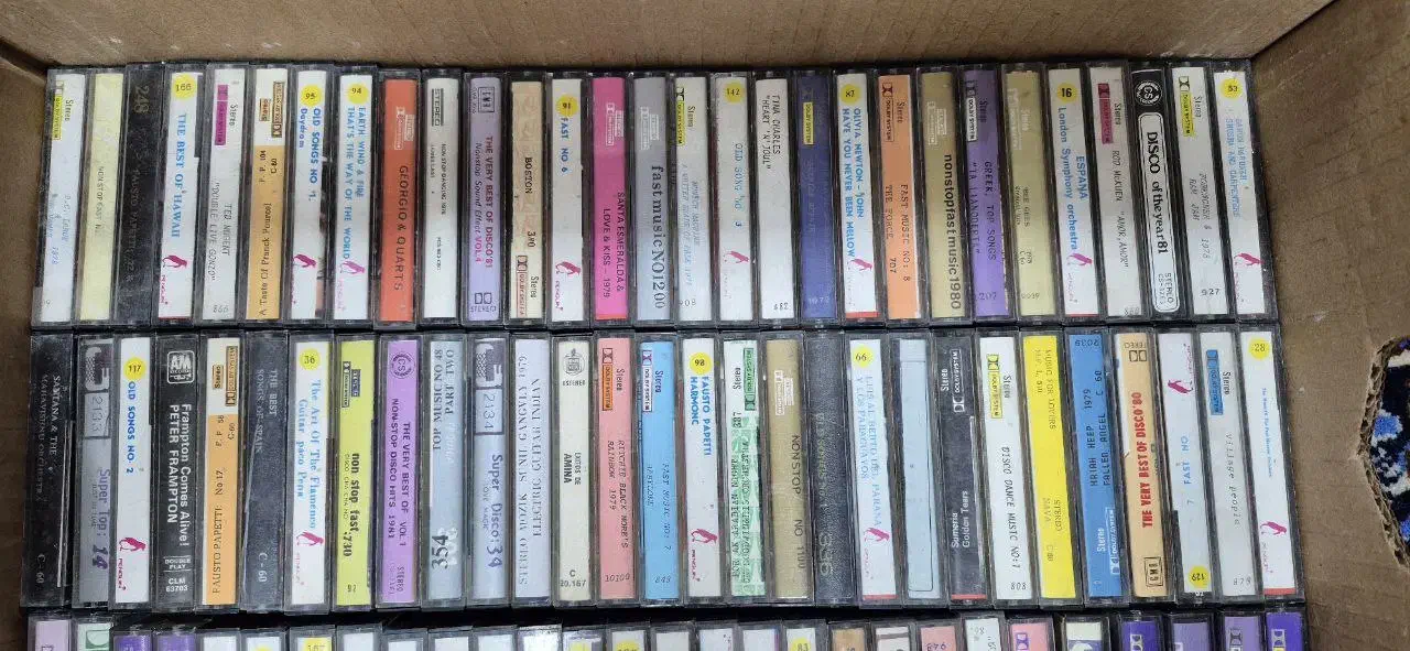 فروش و معامله نوار کاست و لوازم صوتی قدیمی|فیلم و موسیقی|یزد, |دیوار