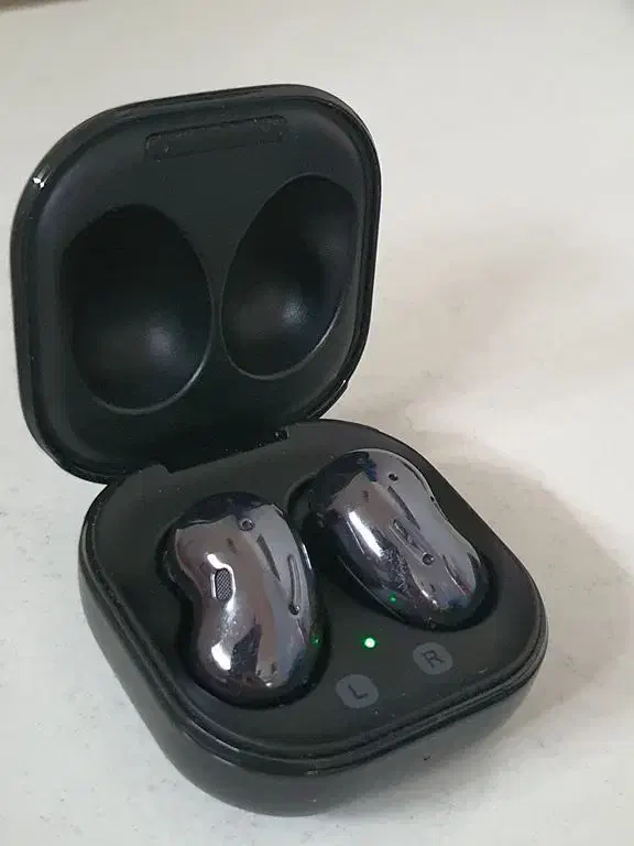 buds live samsung|لوازم جانبی موبایل و تبلت|تهران, تهرانپارس جنوبی|دیوار