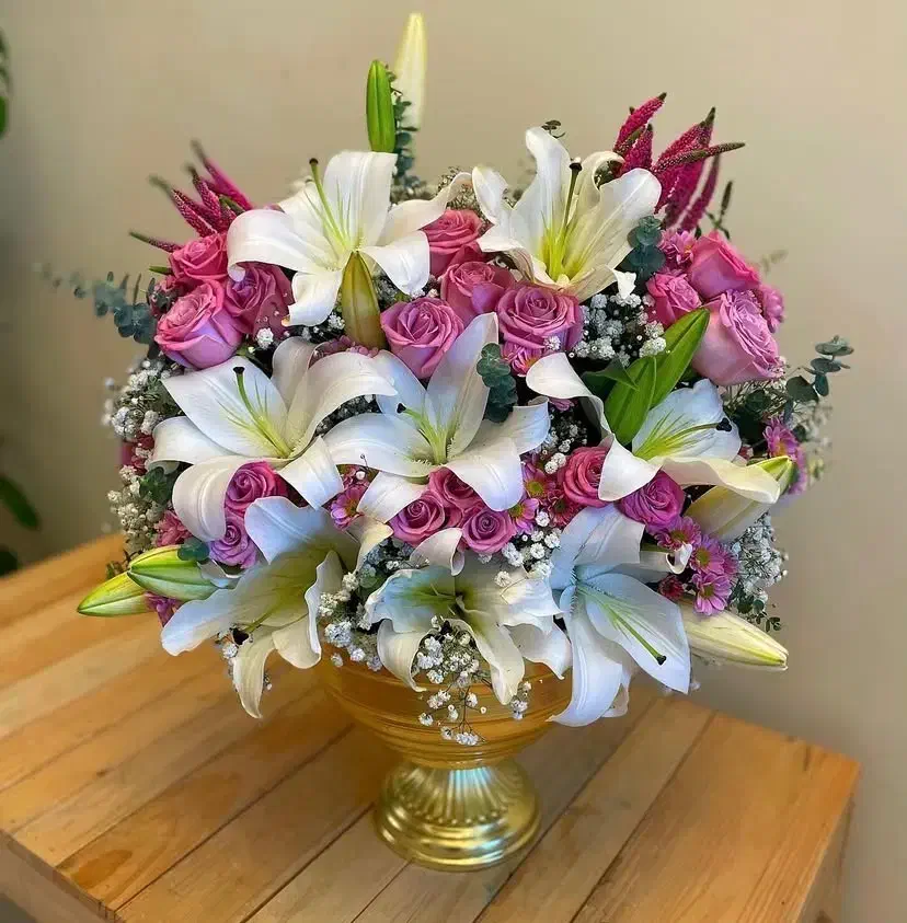 گل فروشی با کیفیت بالا و پایین ترین قیمت|گل و گیاه طبیعی|سیرجان, |دیوار