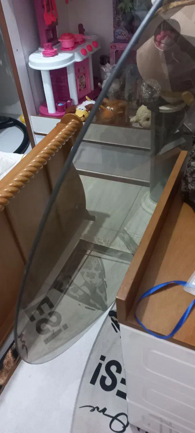 شیشه گرد|میز و صندلی غذاخوری|قدس, شهر‌قدس|دیوار