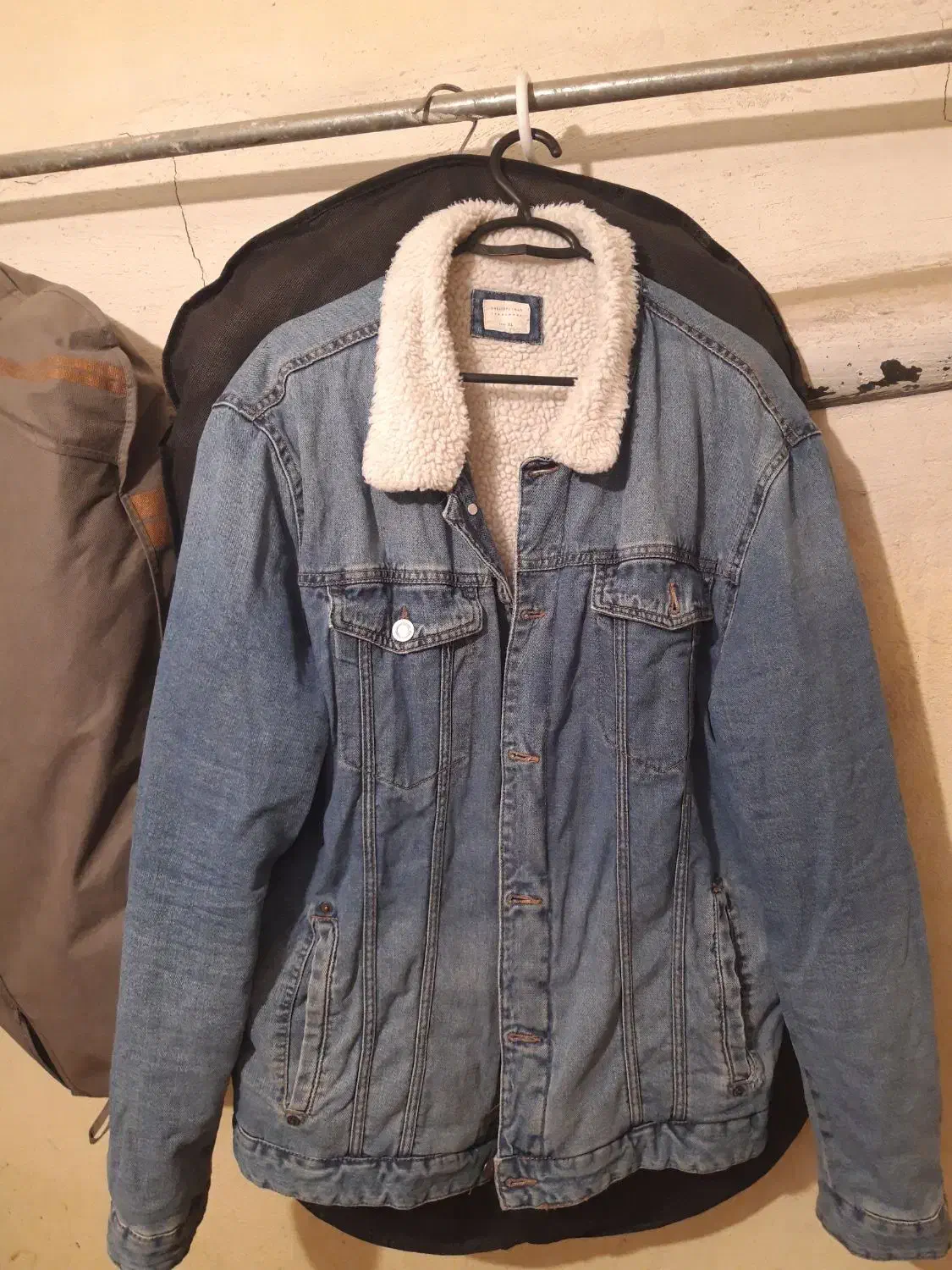 کاپشن جین و پیراهن سالم هر دو مارک|لباس|هرسین, |دیوار