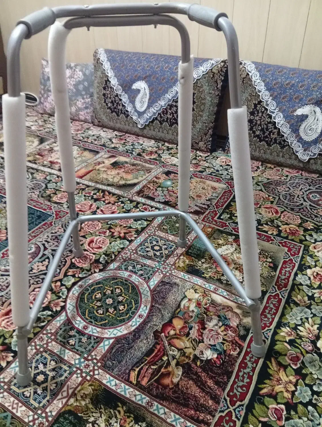 واکر|آرایشی، بهداشتی، درمانی|مشهد, سجادیه|دیوار