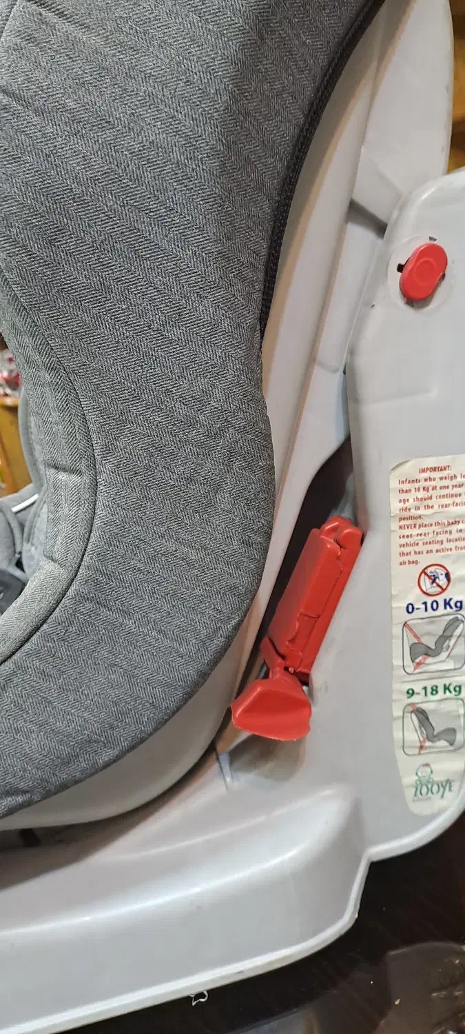 صندلی ماشین کودک کارکرده|تخت و صندلی بچه|تهران, حشمتیه|دیوار