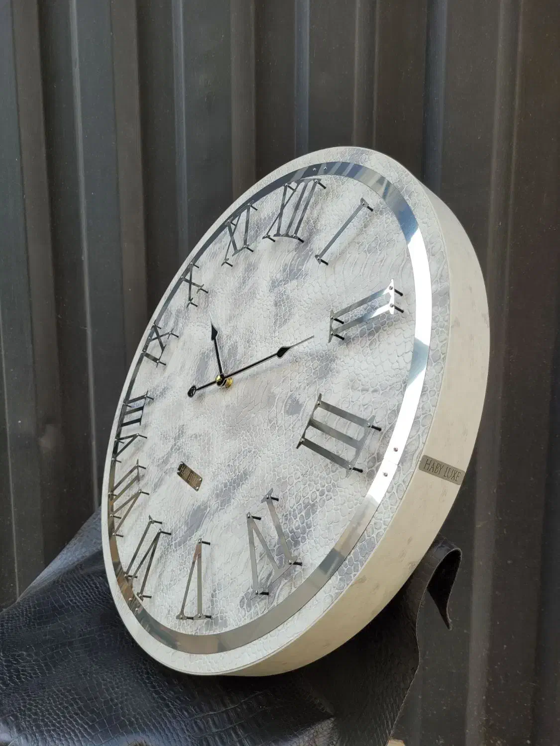 ساعت دیواری چرم استیل|ساعت دیواری و تزئینی|تهران, بازار|دیوار