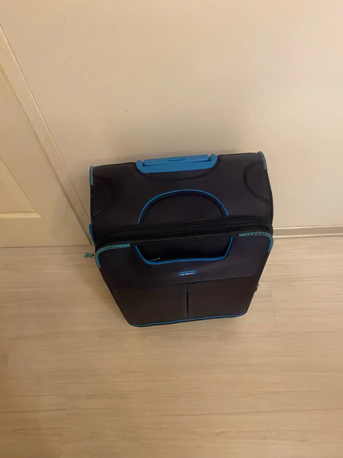 چمدان مسافرتی سایز بررگ|کیف، کفش، کمربند|شیراز, خلیلی|دیوار