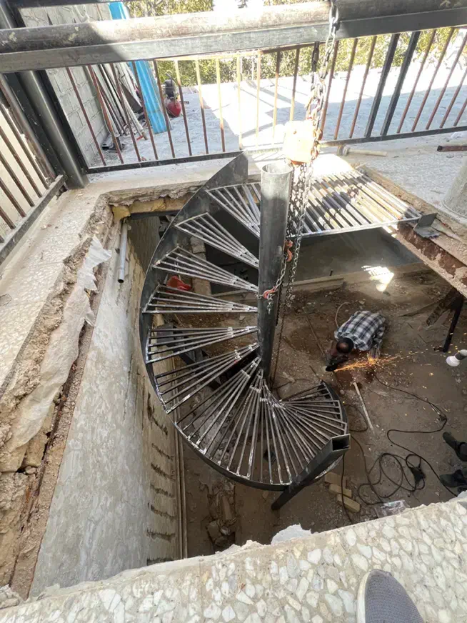 پله اهنی|خدمات پیشه و مهارت|لواسان, |دیوار