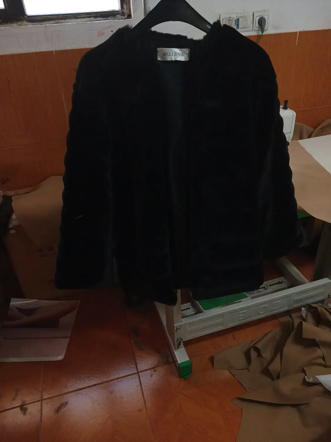 به تعدادی چرخکار خانوم نیازمندیم داخل تولیدی فقط|استخدام صنعتی، فنی، مهندسی|تاکستان, |دیوار