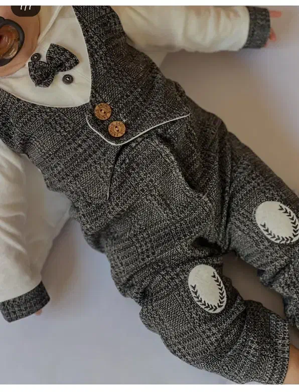 لباس نوزاد|کفش و لباس بچه|دوگنبدان, |دیوار