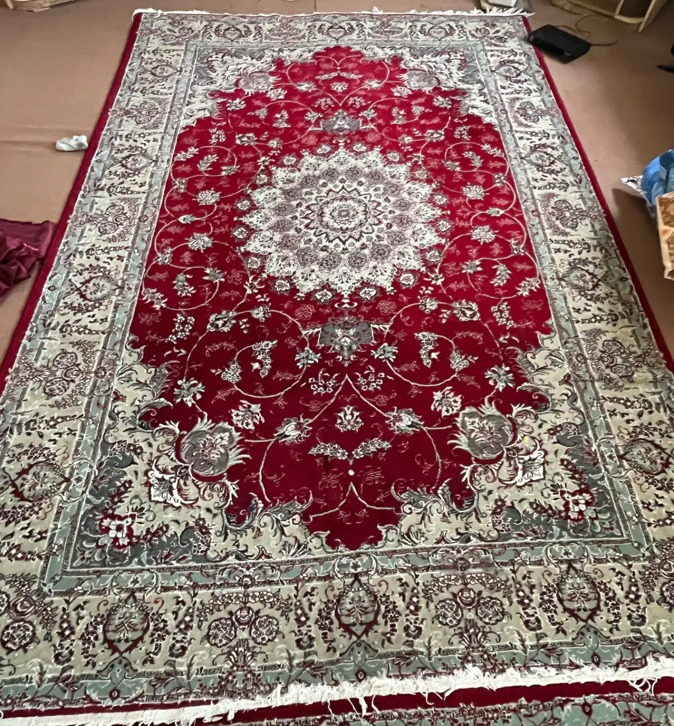 فرش|فرش|بندر انزلی, آذربایجان|دیوار