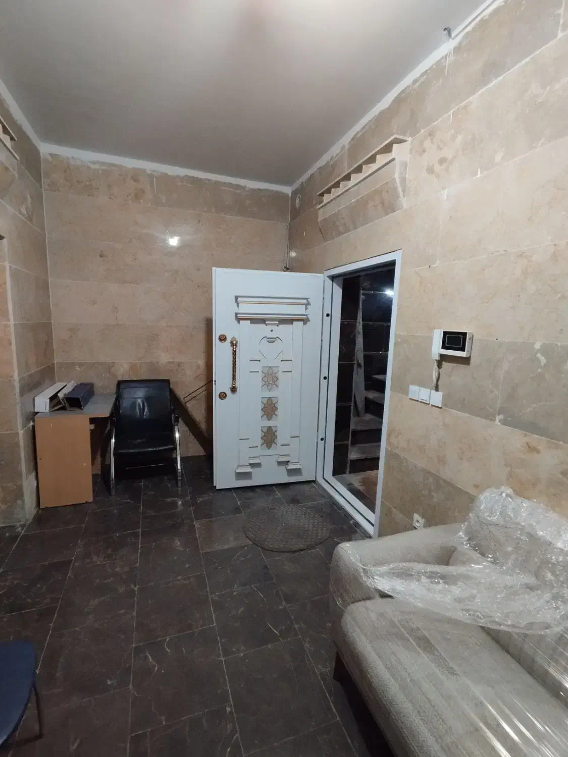 آپارتمان اداری / مسکونی / بازسازی شده