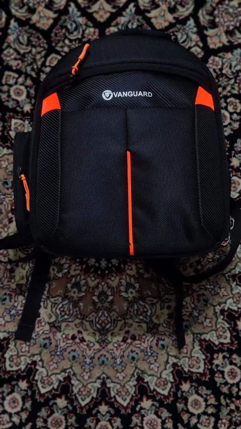 نیم کوله دوربین|دوربین عکاسی و فیلم‌برداری|اصفهان, دشتستان|دیوار