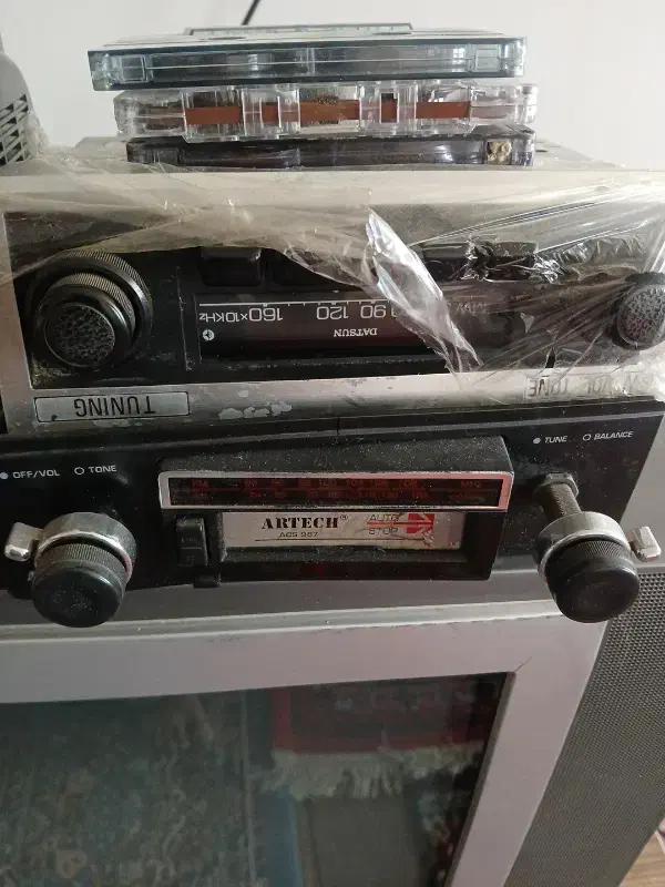 رادیوهای عتیقه|کلکسیون اشیاء عتیقه|کرمان, |دیوار