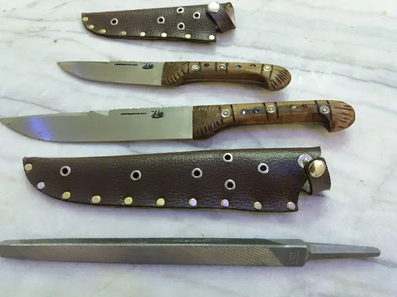 ۲عدد چاقو  ویک سوهان|کوهنوردی و کمپینگ|بروجرد, |دیوار