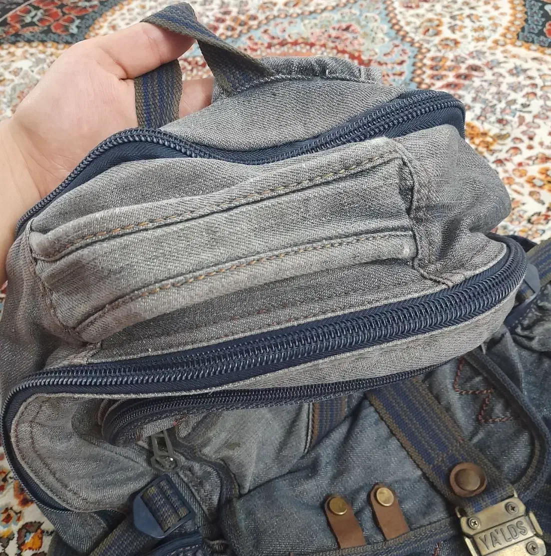 کوله نو|کیف، کفش، کمربند|رشت, پل تالشان|دیوار