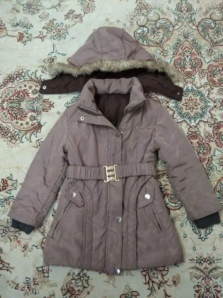 کاپشن و چکمه دخترانه نا هفت سال|کفش و لباس بچه|مشهد, شهید رضوی|دیوار