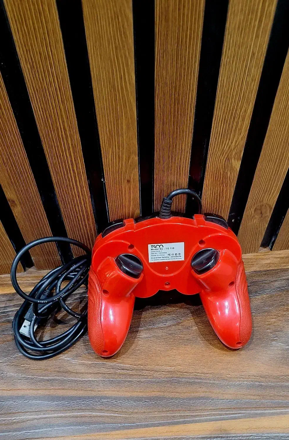 دسته کامپیوتر|کنسول، بازی ویدئویی و آنلاین|کلاله, |دیوار