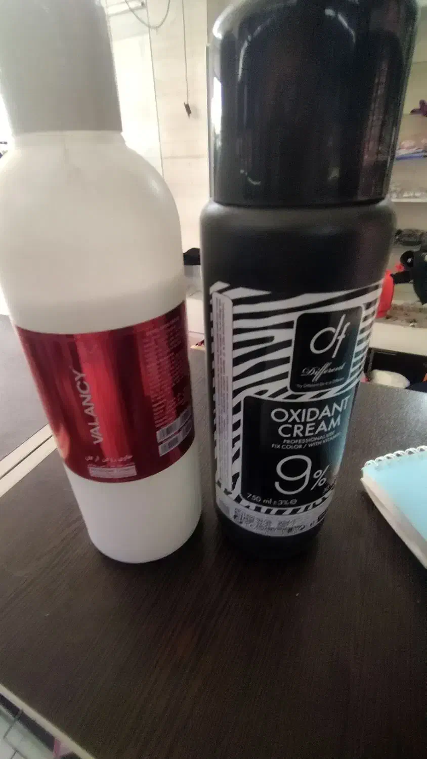 رنگ مو۸۰بدلیل تغییر شغل|آرایشی، بهداشتی، درمانی|رفسنجان, |دیوار