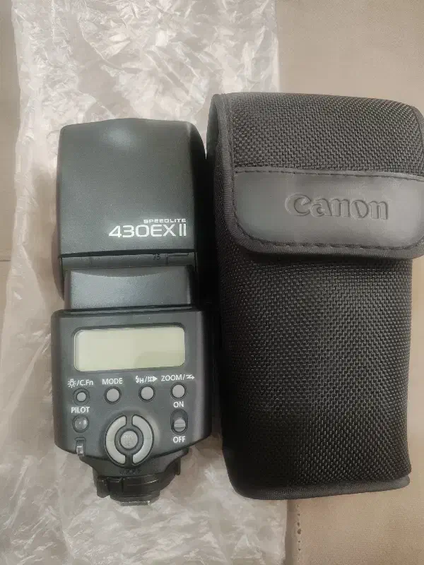 فلش عکاسی|دوربین عکاسی و فیلم‌برداری|کرج, حصارک بالا|دیوار