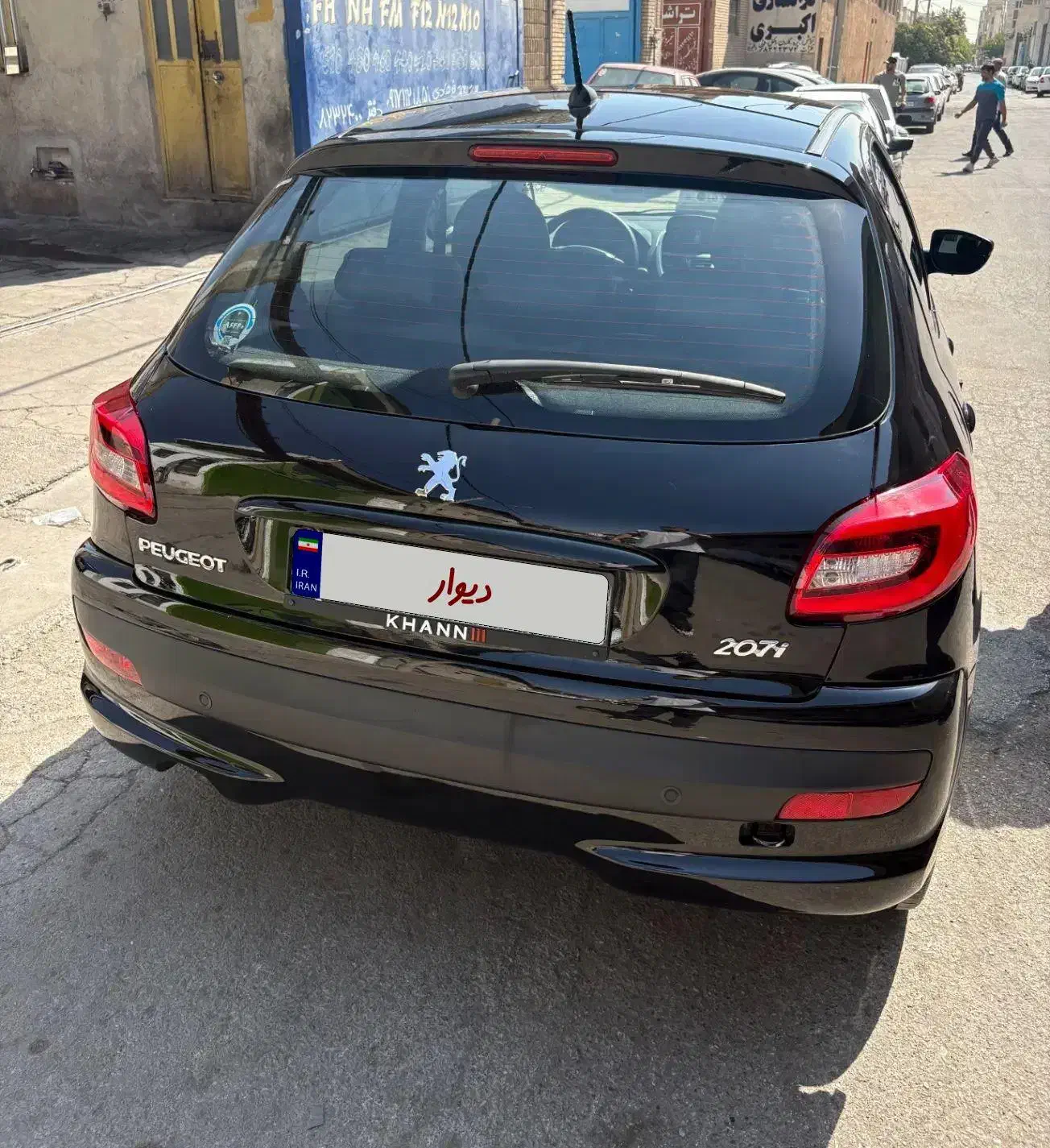 207 پاناروما دنده ای 1403 بدون نقطه|خودرو سواری و وانت|شیراز, گلدشت معالی‌آباد|دیوار