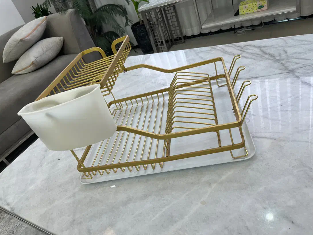 آبچکان نو|آب‌چکان و نظم‌دهنده ظروف|بروجرد, |دیوار