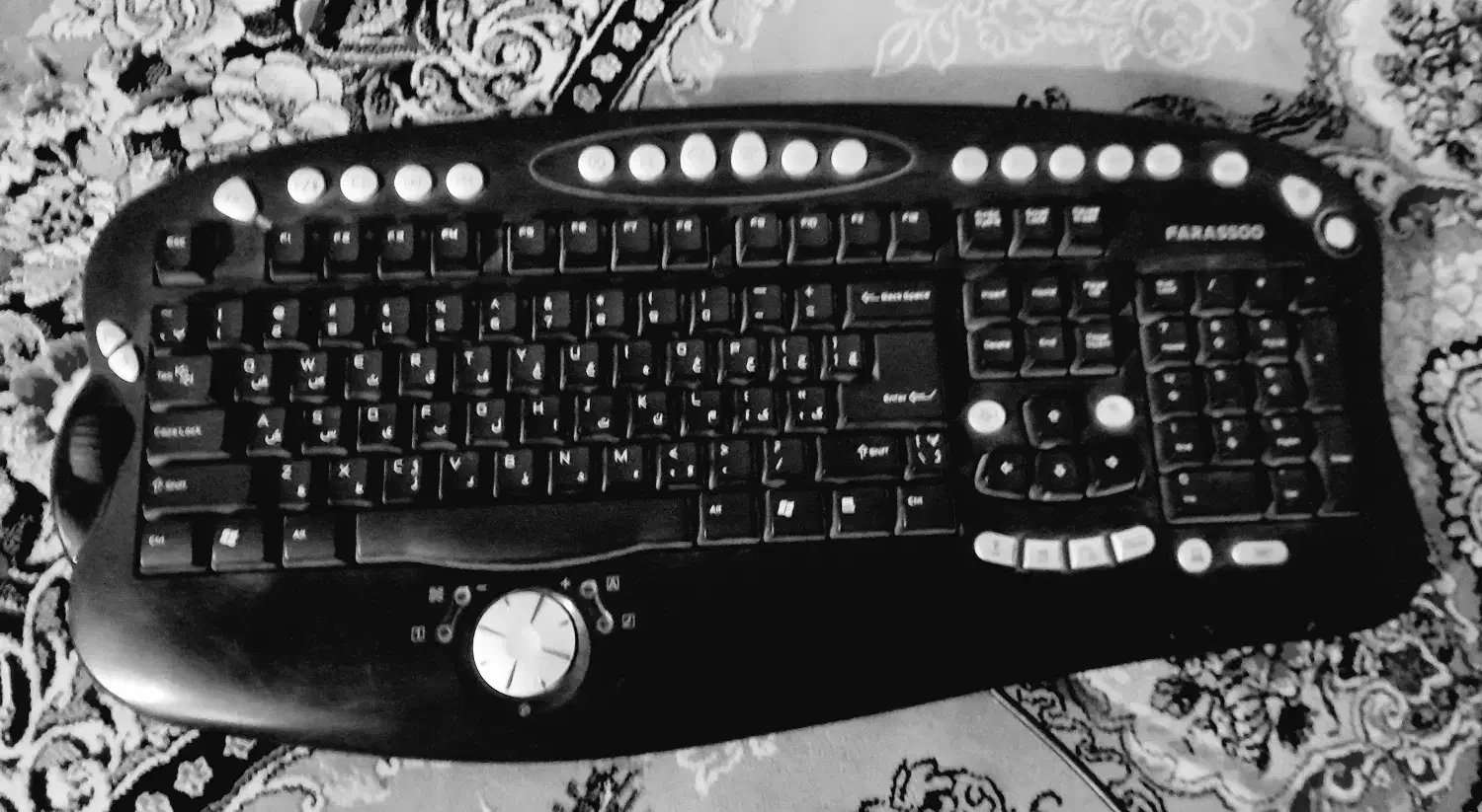 کیبرد|پیانو، کیبورد، آکاردئون|زابل, |دیوار