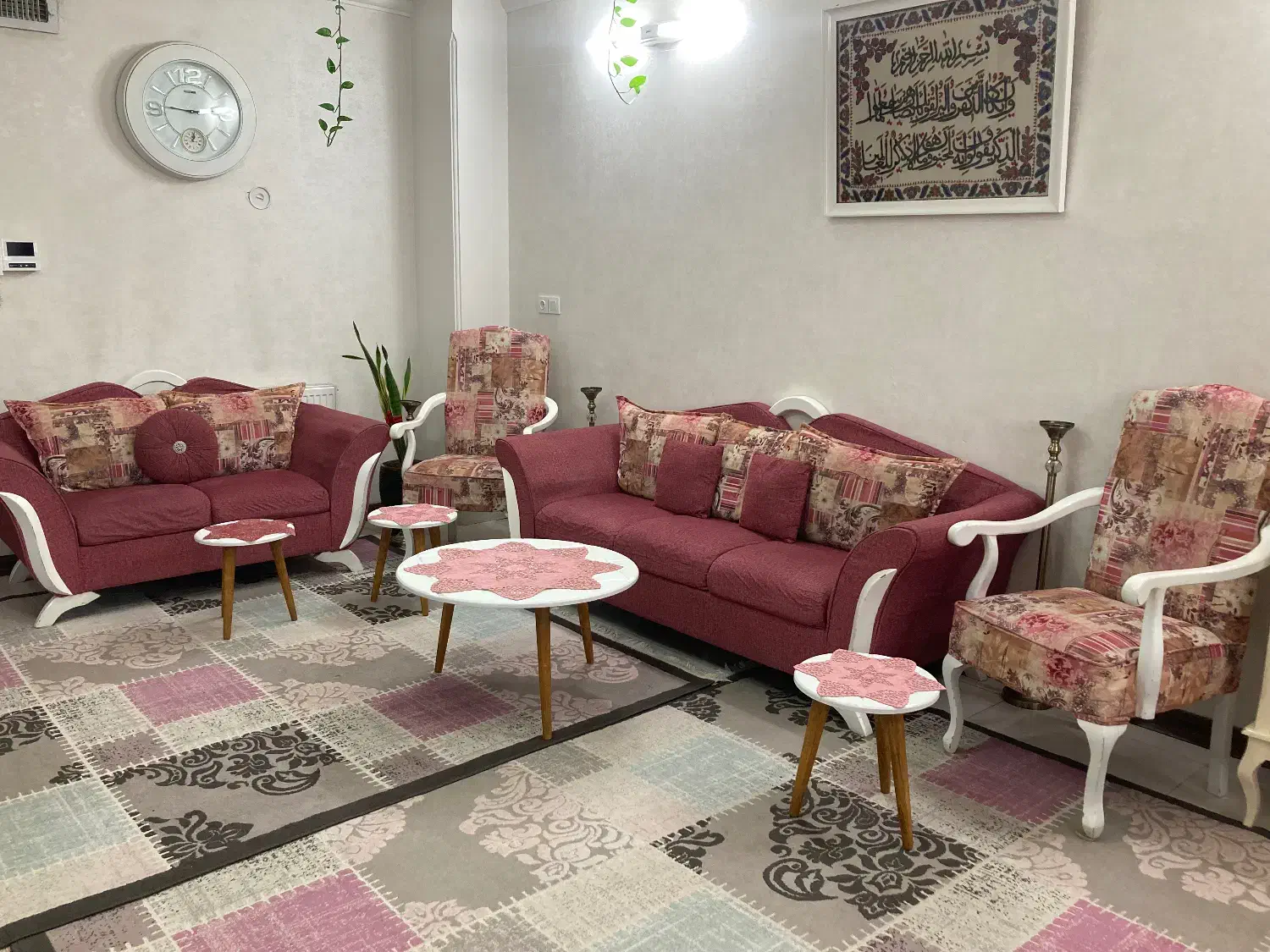 فرش قالیچه مبل نهارخوری لوستر پرده میزعسلی|مبلمان خانگی و میز عسلی|اسلام‌شهر, چیچکلو|دیوار